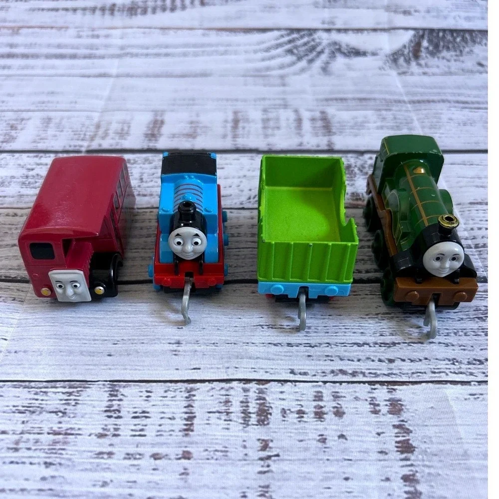 Mattel Thomas & Friends TrackMaster Diecast Thomas Emily Bertie Cargo Car Lot‎